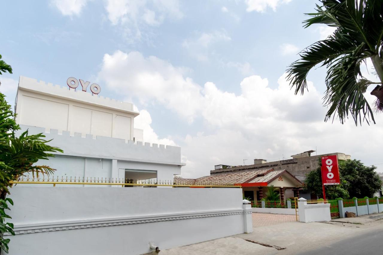 Oyo 2895 Paranginan Residence Medan Luaran gambar